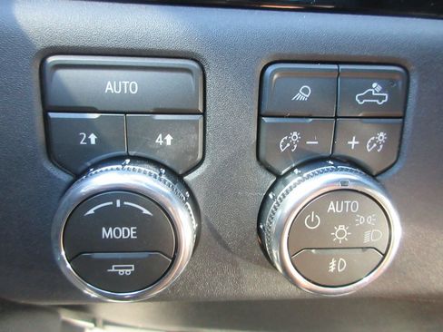 New 2026 GMC Sierra 1500 Elevation w/ Elevation Premium Package AWD/4WD image 20