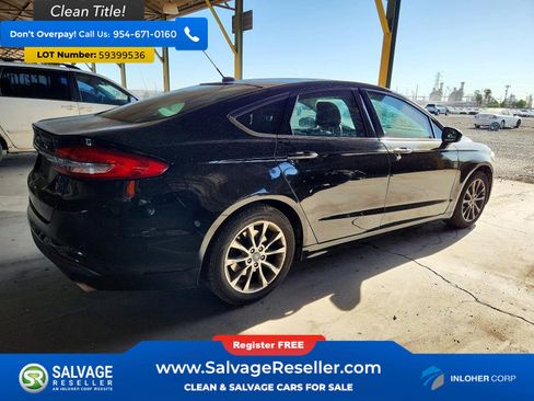 Used 2017 Ford Fusion SE FWD image 4