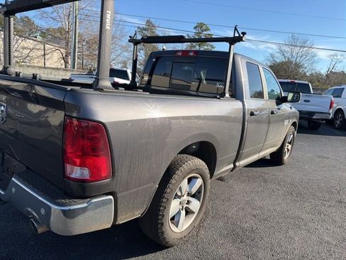 Used 2017 RAM 1500 Big Horn image 3