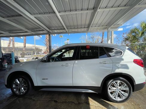 Used 2018 BMW X1 xDrive28i AWD/4WD image 10