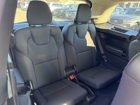 Used 2025 Volvo XC90 B6 Plus AWD/4WD image 15