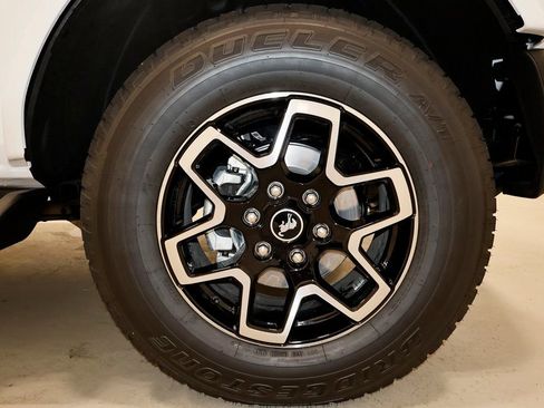 New 2025 Ford Bronco Outer Banks image 31