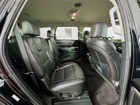 Used 2023 Kia Telluride S AWD/4WD image 30