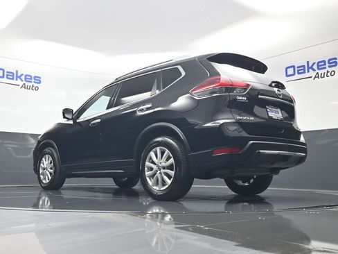 Used 2018 Nissan Rogue SV w/ Premium Package image 43