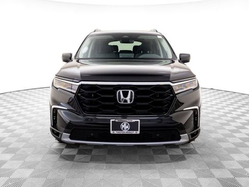 Used 2024 Honda Pilot Touring image 8