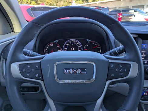 Used 2023 GMC Terrain Denali image 23