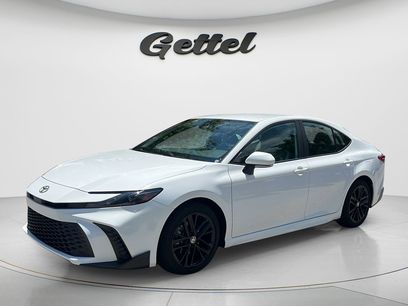 Used 2025 Toyota Camry SE w/ Convenience Package