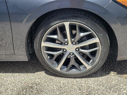 Used 2022 Honda Civic Touring image 12