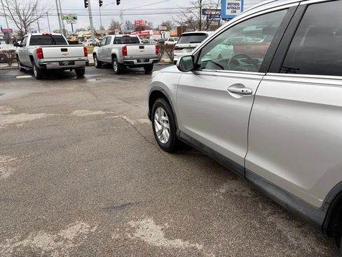 Used 2016 Honda CR-V EX-L image 4