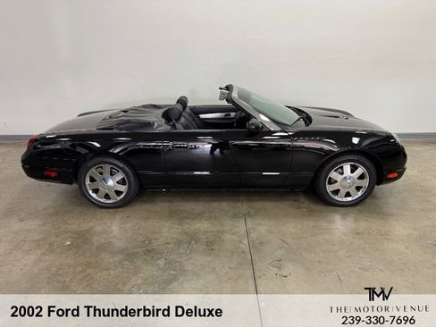 Used 2002 Ford Thunderbird Deluxe image 16