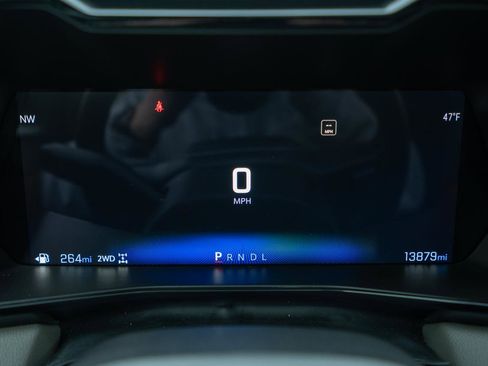 Used 2024 Chevrolet Colorado ZR2 w/ Technology Package AWD/4WD image 19