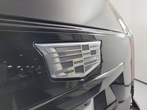 Certified 2026 Cadillac Escalade V AWD/4WD image 7