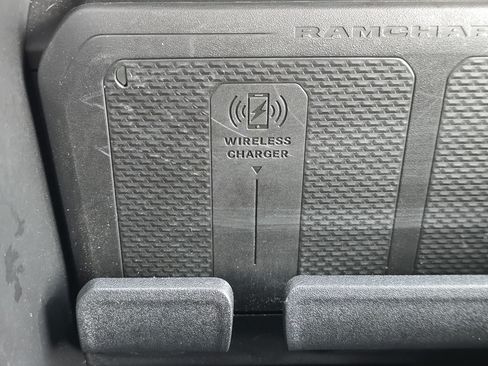 Used 2025 RAM 1500 Big Horn RWD image 11