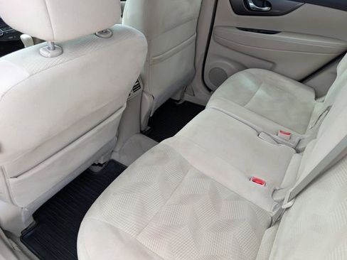 Used 2015 Nissan Rogue SV w/ SV Premium Package image 19