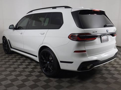 Used 2024 BMW X7 xDrive40i w/ M Sport Package image 11