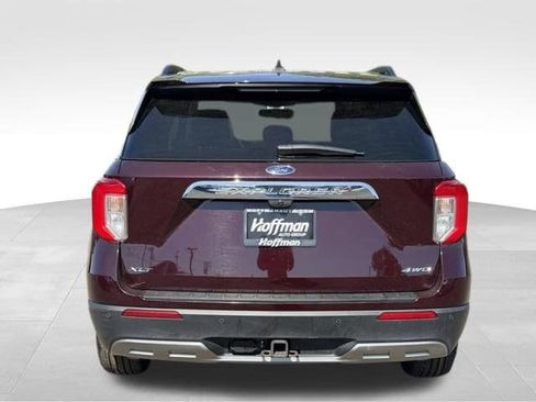 Used 2023 Ford Explorer XLT w/ Equipment Group 202A AWD/4WD image 6