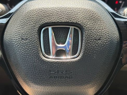 Used 2024 Honda Pilot Elite image 35