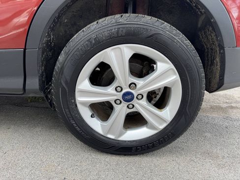 Used 2016 Ford Escape SE AWD/4WD image 10