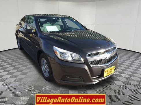 Used 2013 Chevrolet Malibu LS image 16