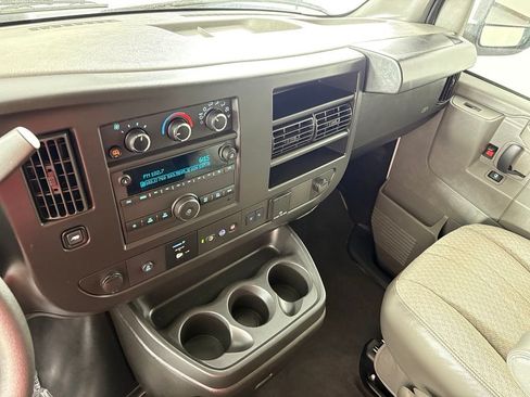 Used 2024 Chevrolet Express 3500 LT w/ LT Preferred Equipment Group RWD image 25