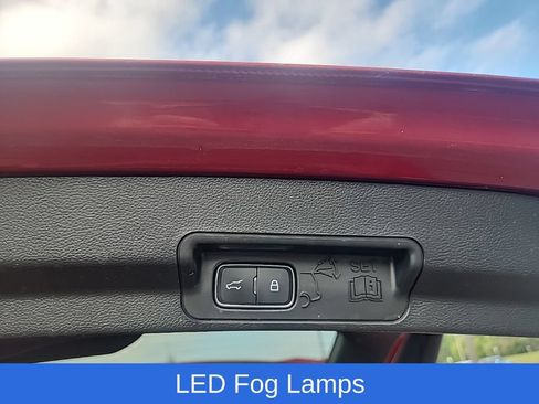 Used 2024 Ford Explorer XLT w/ Equipment Group 202A AWD/4WD image 19