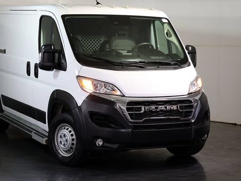Used 2025 RAM ProMaster 2500 w/ U-Haul Equipment Group FWD image 6