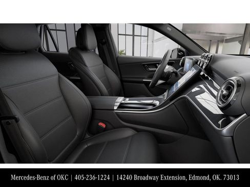 Used 2026 Mercedes-Benz GLC 350e 4MATIC image 4