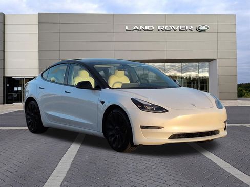 Used 2022 Tesla Model 3 image 3