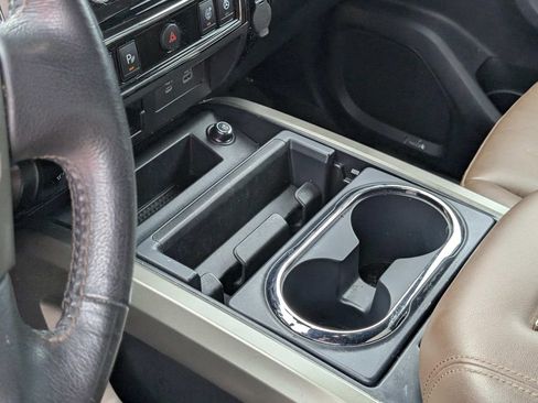 Used 2023 Nissan Titan Platinum Reserve w/ Moonroof Package RWD image 23