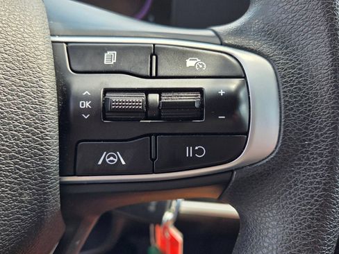 Used 2025 Kia Sportage LX FWD image 25