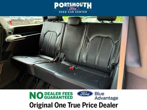 Certified 2024 Ford Expedition Platinum image 8
