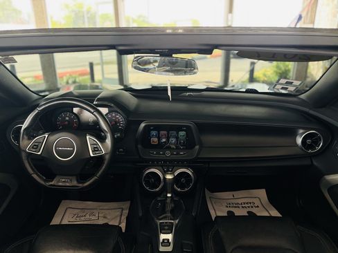 Used 2017 Chevrolet Camaro SS RWD image 42