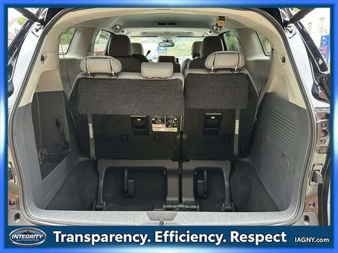 Used 2024 Toyota Sienna XLE FWD image 14