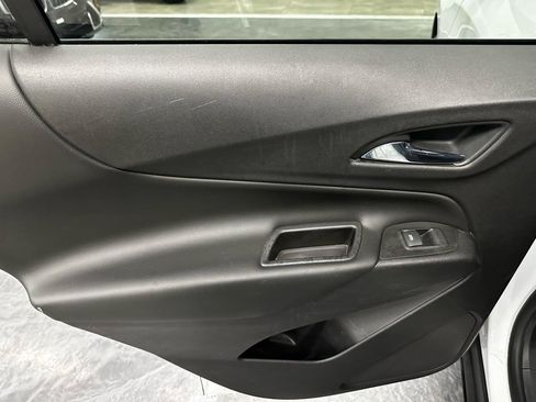 Used 2020 Chevrolet Equinox LT image 15