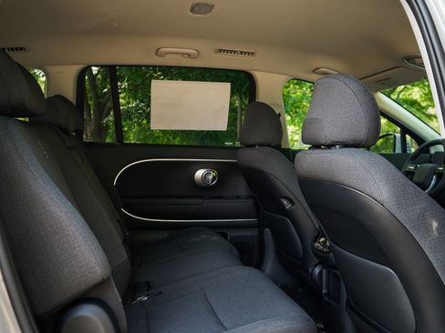 New 2026 Hyundai Ioniq 9 SE image 11