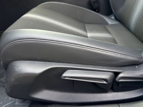 Used 2023 Honda Civic Sport image 13