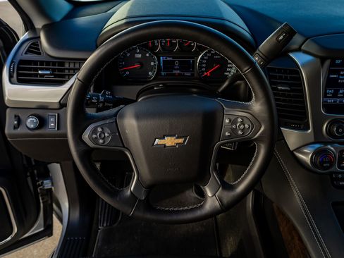 Used 2018 Chevrolet Tahoe LS image 18