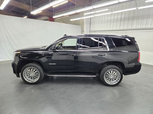 Used 2015 GMC Yukon SLT RWD image 2