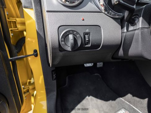 Used 2006 Ford Mustang GT Premium RWD image 26