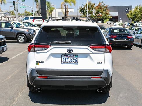 Certified 2025 Toyota RAV4 XLE w/ Convenience Package FWD image 26