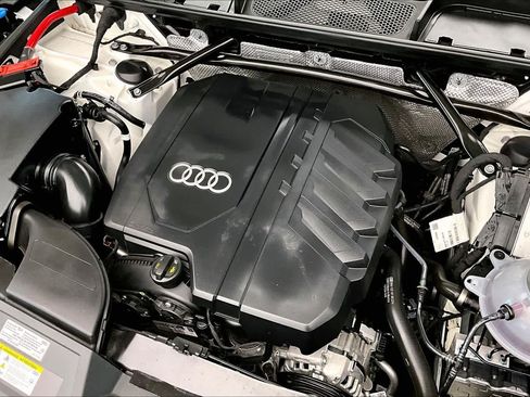 Used 2023 Audi Q5 2.0T Premium w/ Convenience Package AWD/4WD image 31