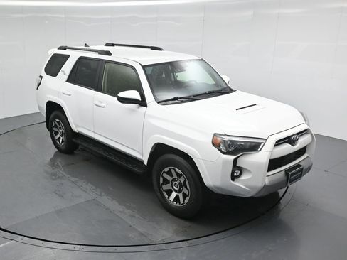 Used 2024 Toyota 4Runner TRD Off-Road image 37