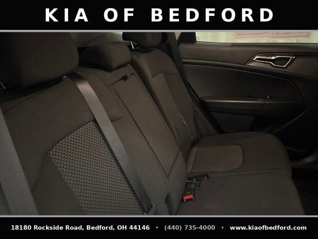 Certified 2025 Kia Sportage LX FWD image 24