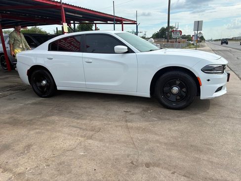 Used 2016 Dodge Charger Police RWD image 15