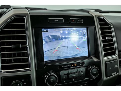 Used 2015 Ford F150 Lariat AWD/4WD image 22