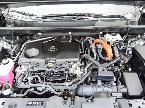 Used 2021 Toyota RAV4 XLE Premium image 28