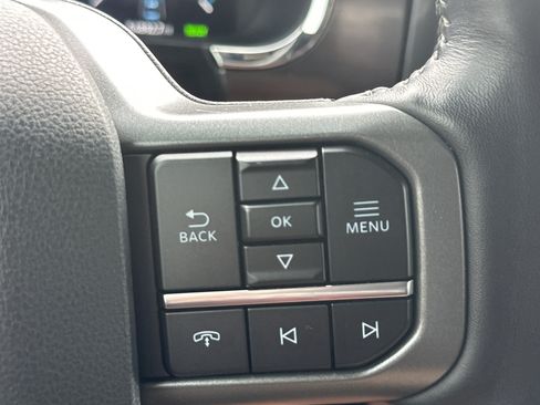 Used 2021 Ford F150 Lariat w/ Equipment Group 502A High AWD/4WD image 29