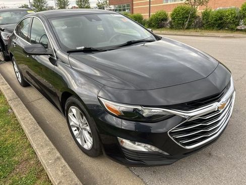 Used 2023 Chevrolet Malibu LT w/ Driver Confidence Package FWD image 2
