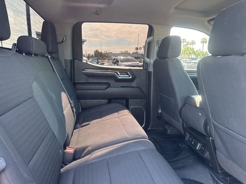 Used 2023 Chevrolet Silverado 1500 LT image 10