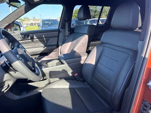 Used 2025 Hyundai Santa Fe Calligraphy AWD/4WD image 10
